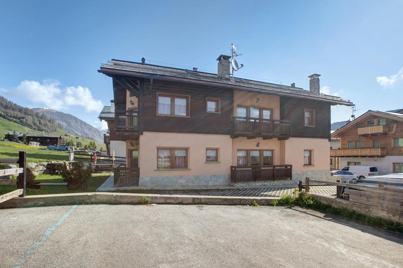 Baita Truzz Appartamento Valle Livigno Exteriör bild