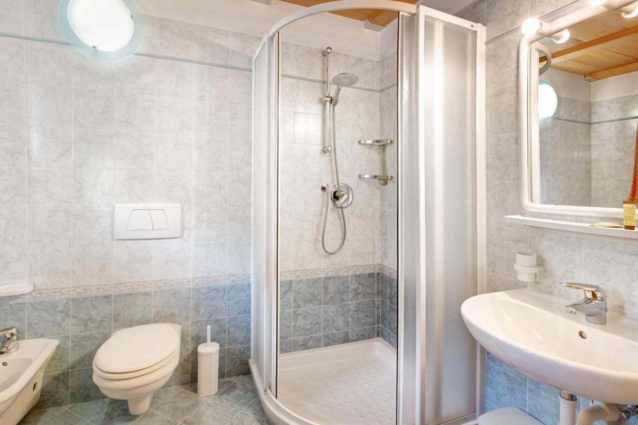 Baita Truzz Appartamento Valle Livigno Exteriör bild